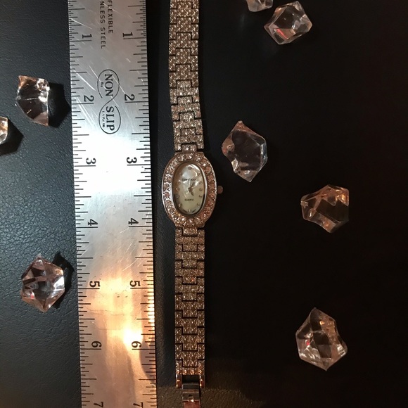 Ladies Watch - Picture 3 of 10